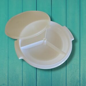 TUPPERWARE White Suzette 3-Section Divided Serving Dish With Lid Cover